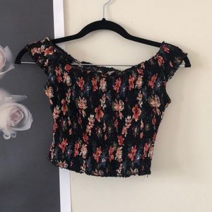 HOLLISTER floral crop top